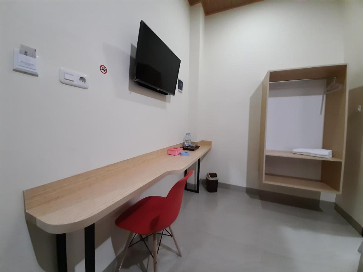 Hotel Sriwijaya 99 Palembang Kültér fotó
